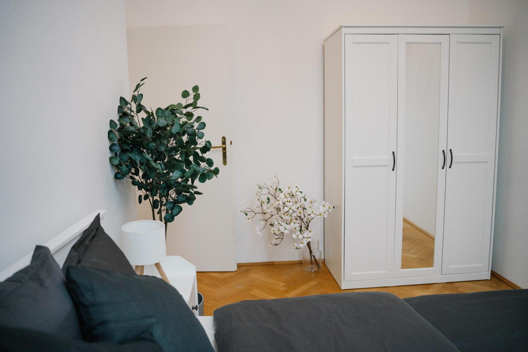 110Qm, 4 Bedrooms, Near Schoenbrunn - Axara Housing Osw 33 Vienna Exterior photo